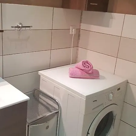 Apartma With 2 Bedrooms And Big Family Garden *