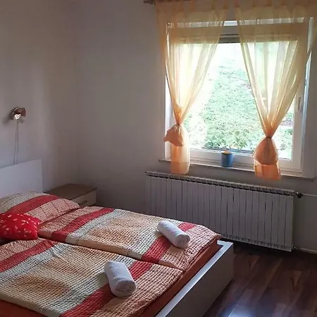 Apartma With 2 Bedrooms And Big Family Garden *