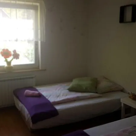 公寓 Apartma With 2 Bedrooms And Big Family Garden *