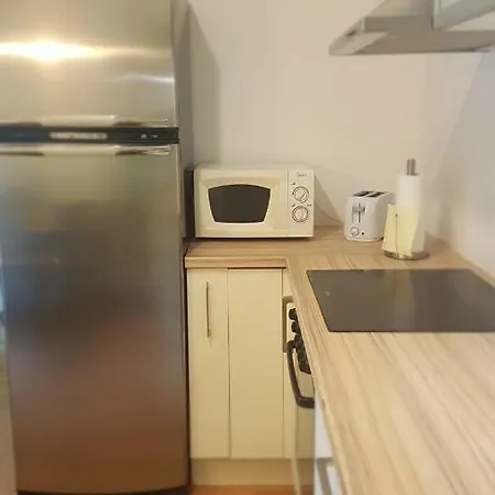 דירה Apartma With 2 Bedrooms And Big Family Garden בוהין