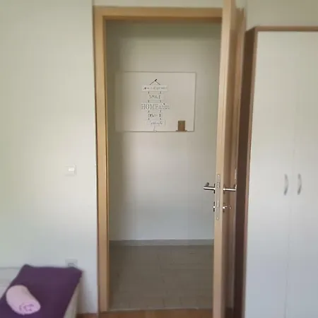 公寓 Apartma With 2 Bedrooms And Big Family Garden