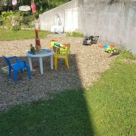 Apartma With 2 Bedrooms And Big Family Garden