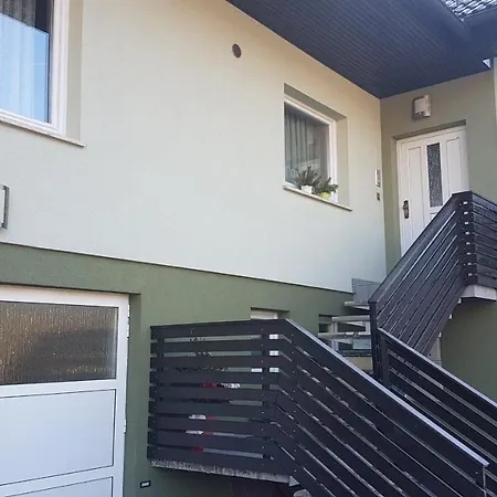 Apartma With 2 Bedrooms And Big Family Garden דירה *